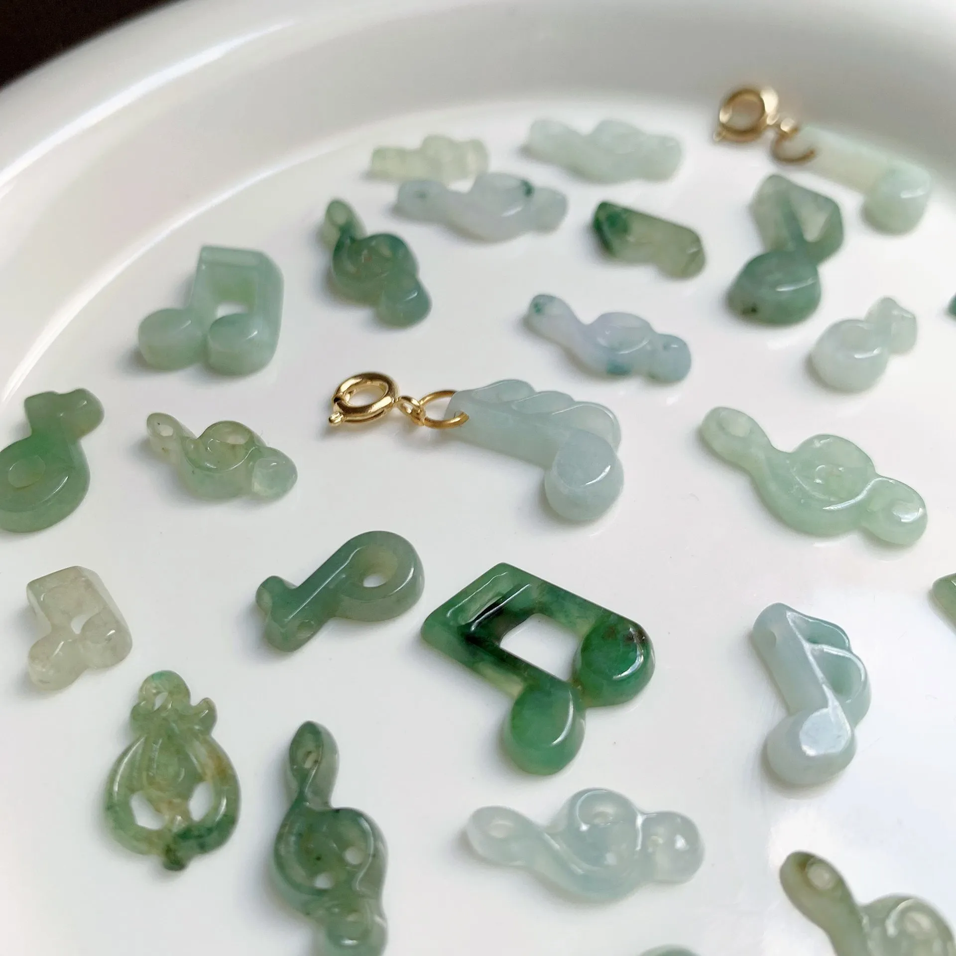 翡翠随意扣