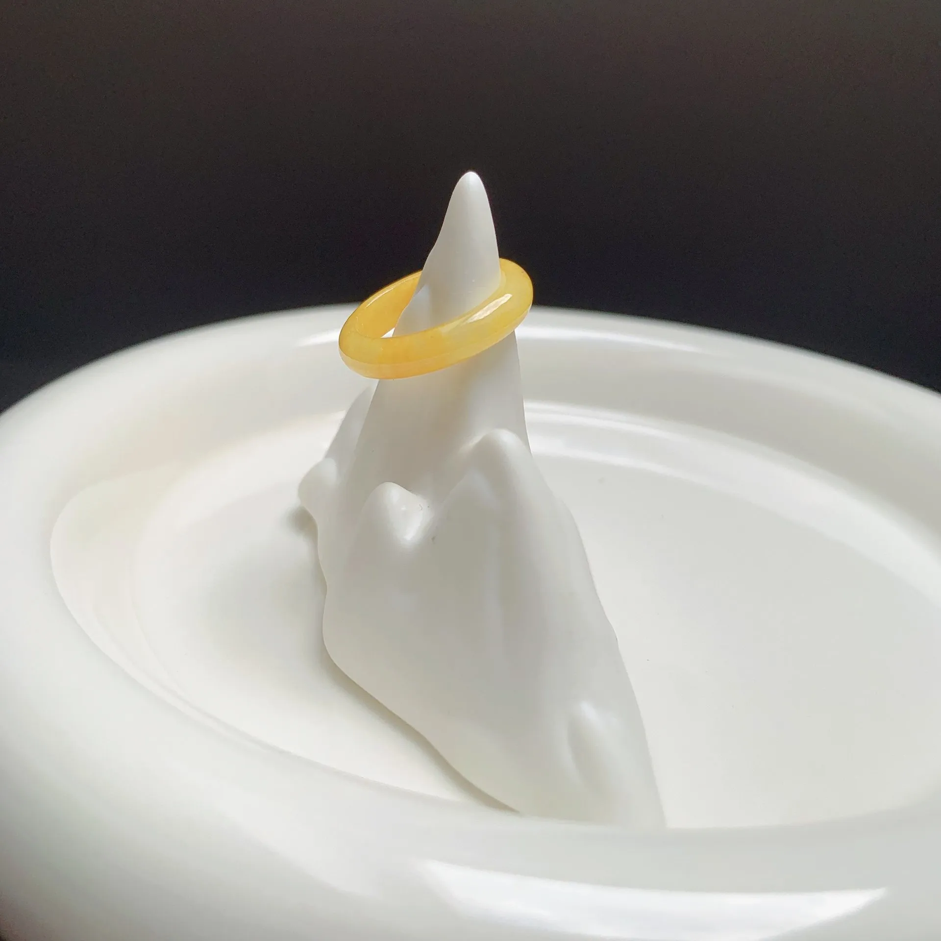 蜂蜜黃翡翠戒圈