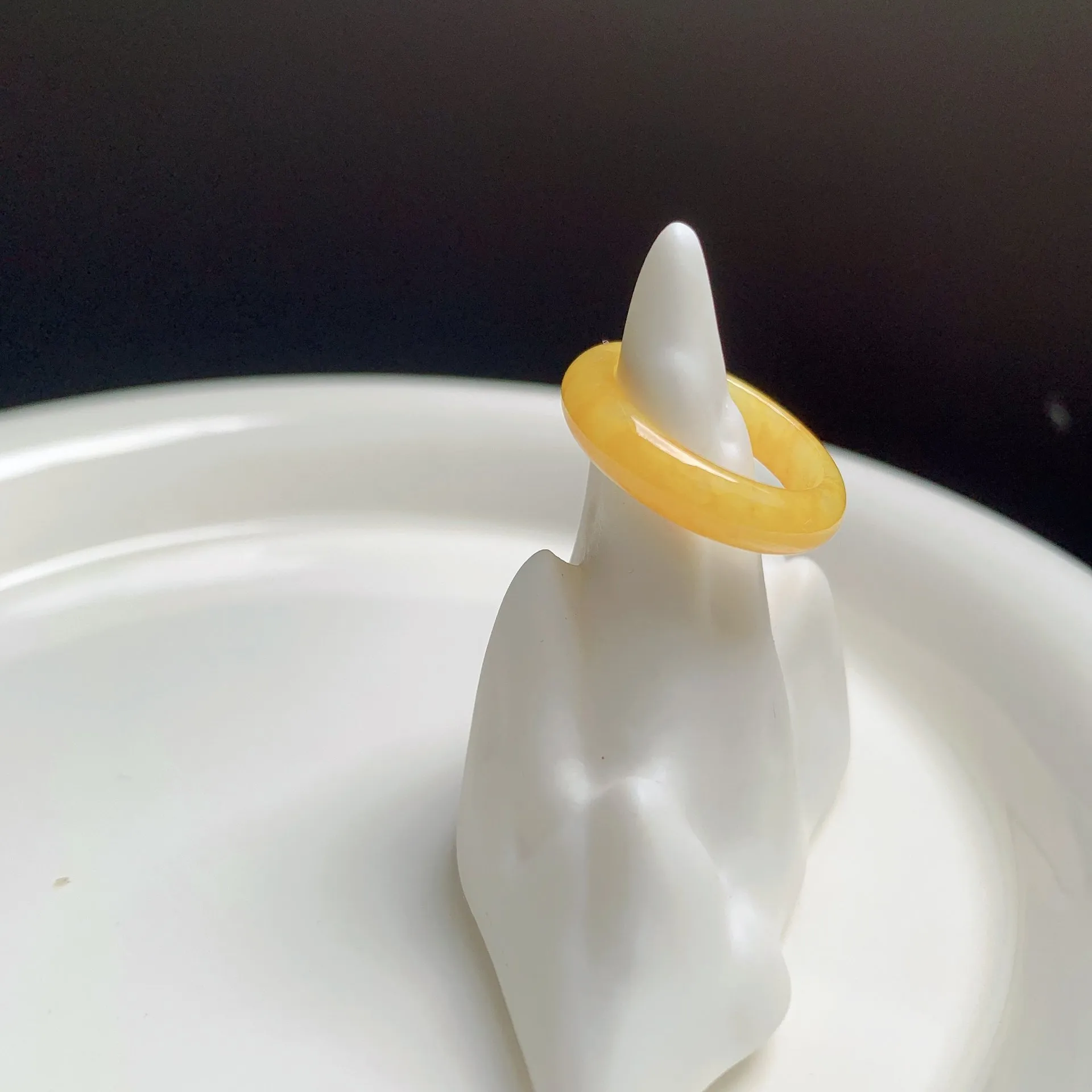 蜂蜜黃翡翠戒圈