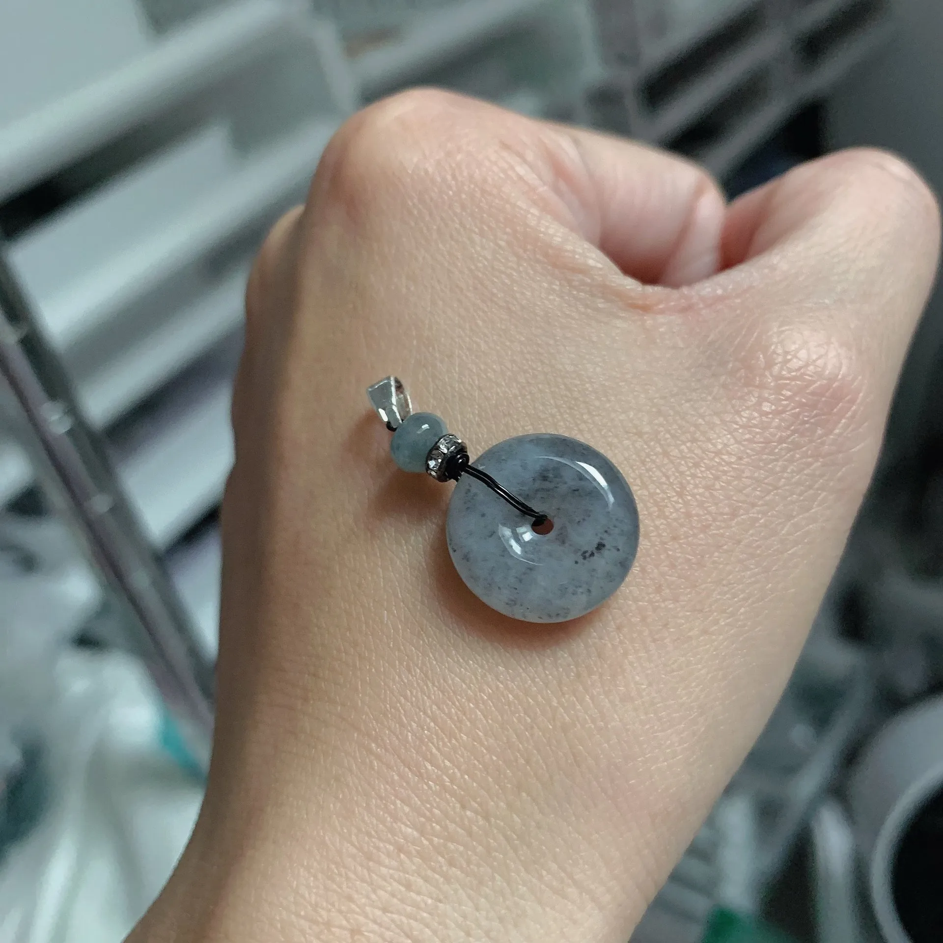 黑冰芝麻糊烏雞翡翠平安扣