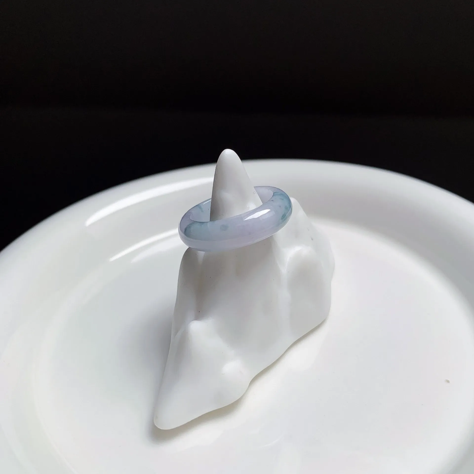 莫奈花園春彩飄花翡翠戒圈