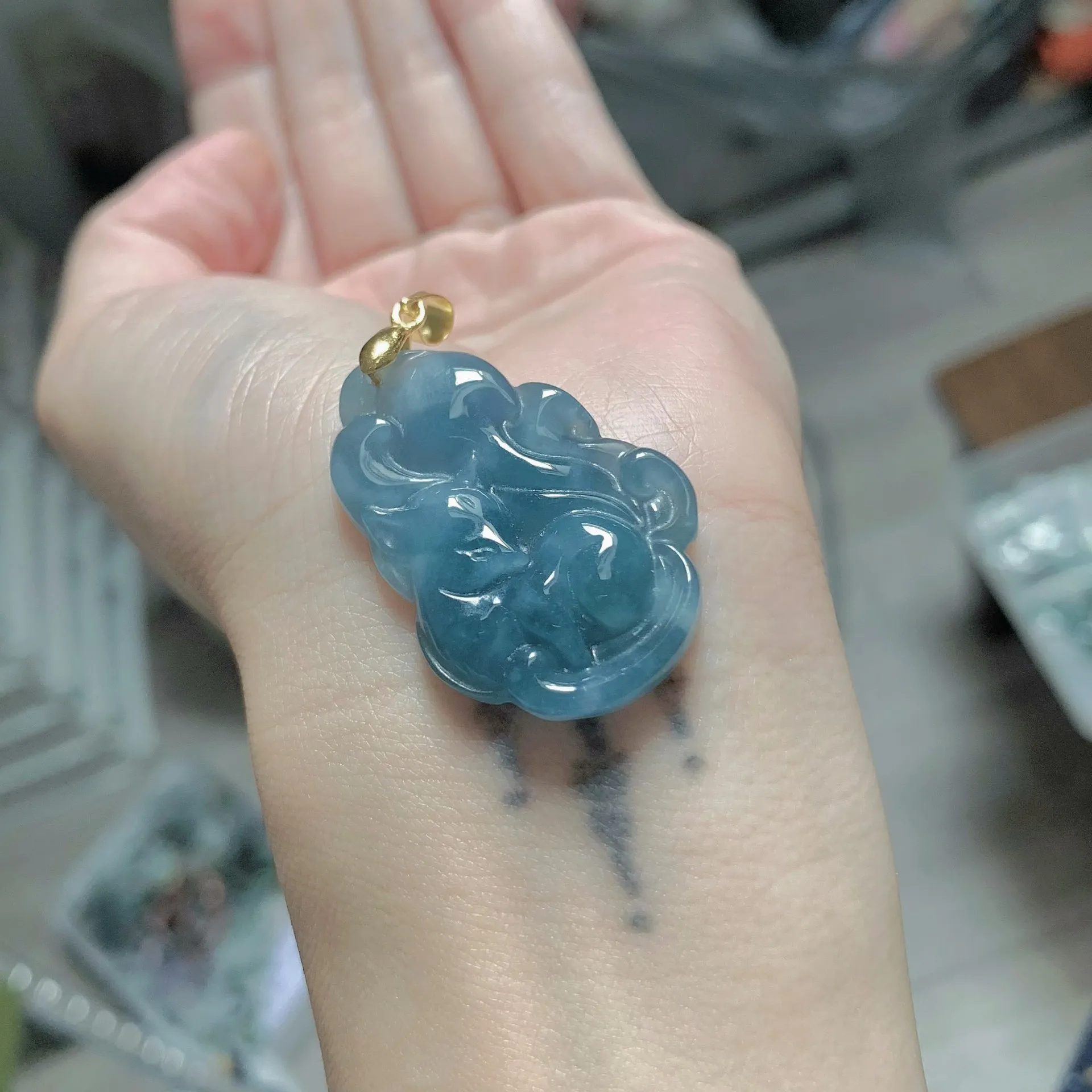 星空紫藍九尾狐翡翠吊墜