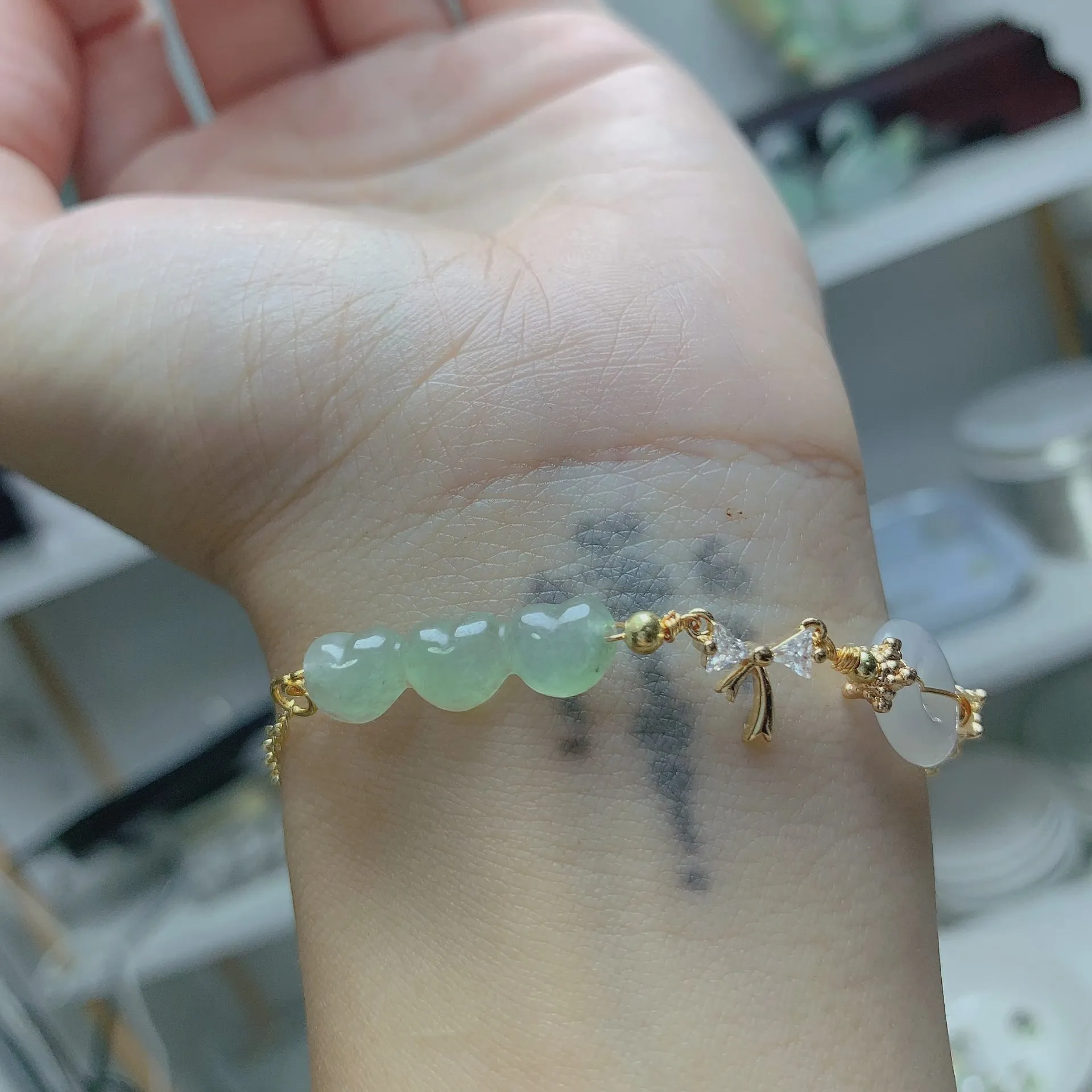 翡翠冰綠愛心 x 白月光平安扣 14K 手鏈