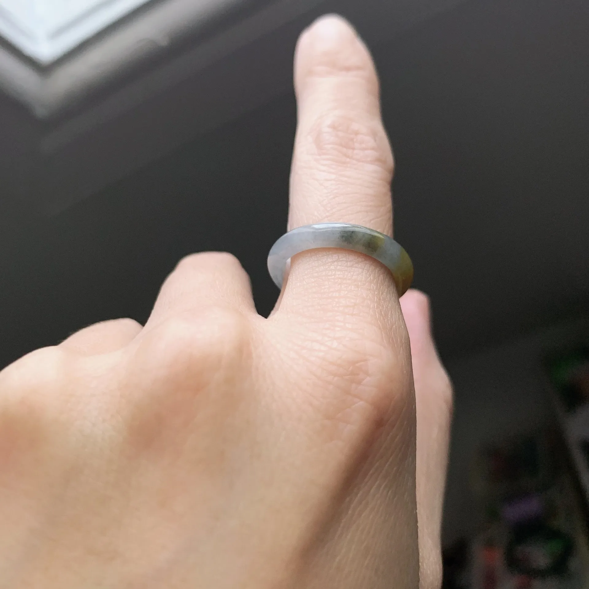 烟灰蜂蜜黃翡翠戒圈