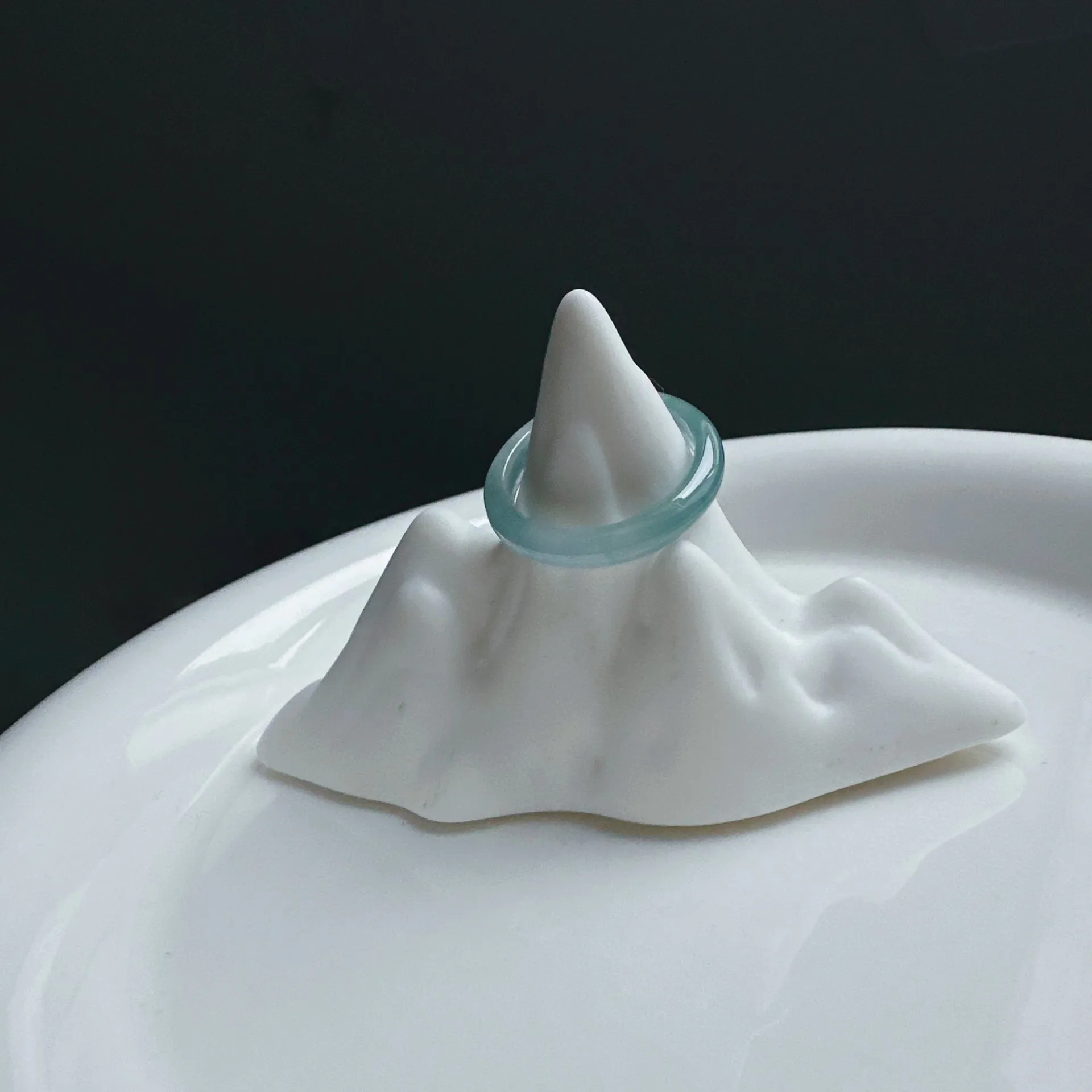 天空藍冰起光翡翠戒圈