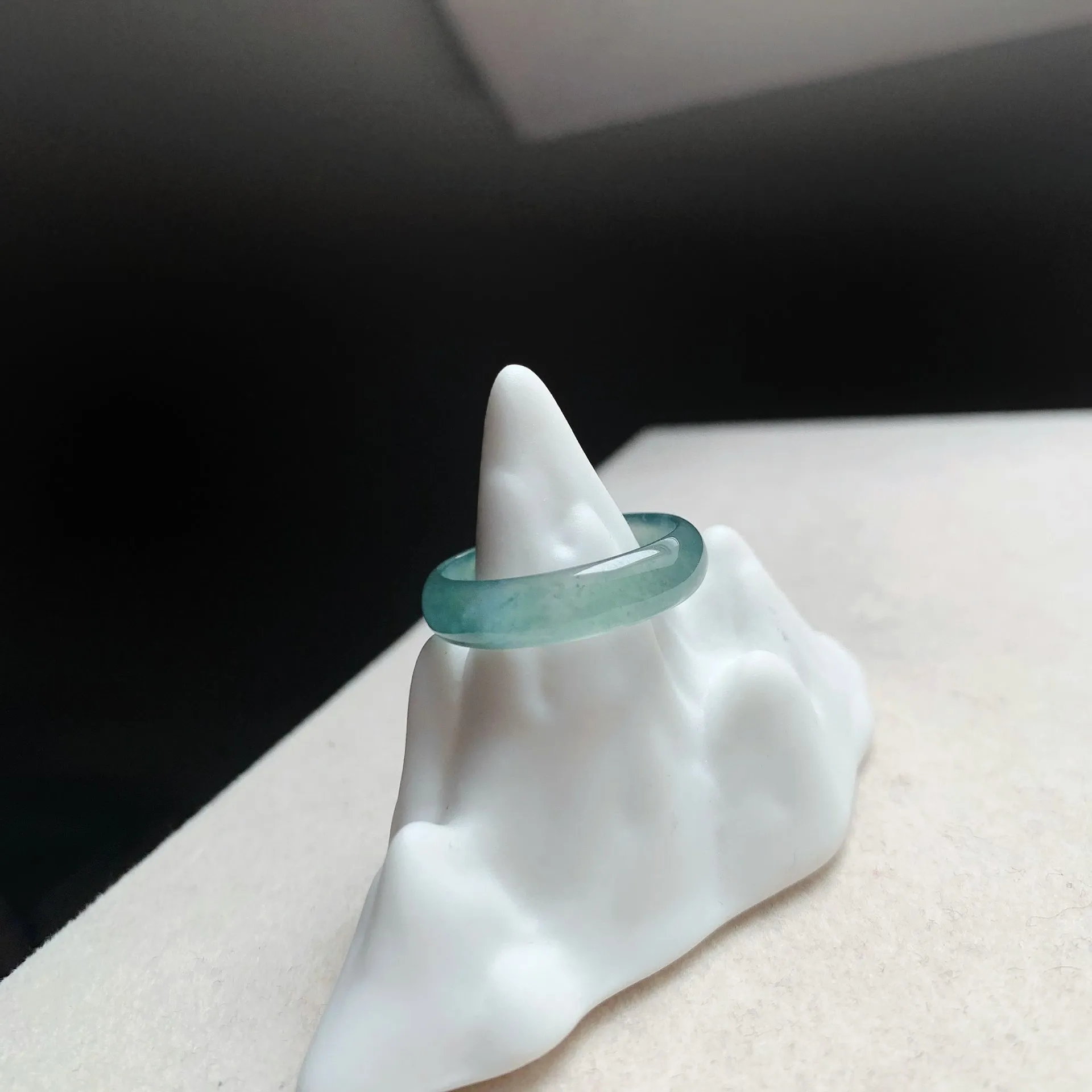 冰玻透心藍翡翠戒圈