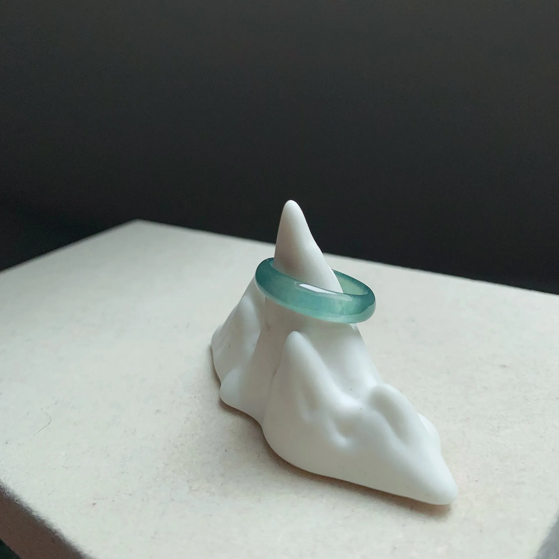 冰玻透心藍翡翠戒圈