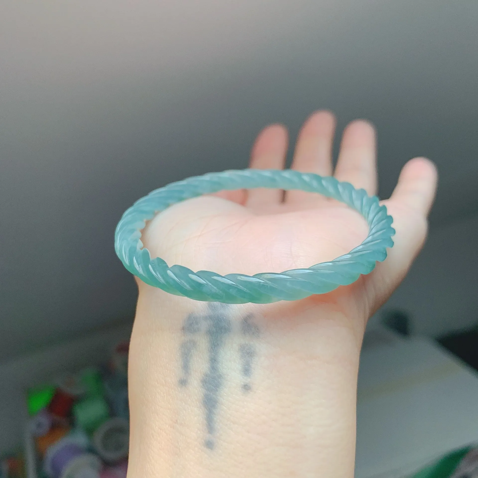 冰藍翡翠麻花鐲