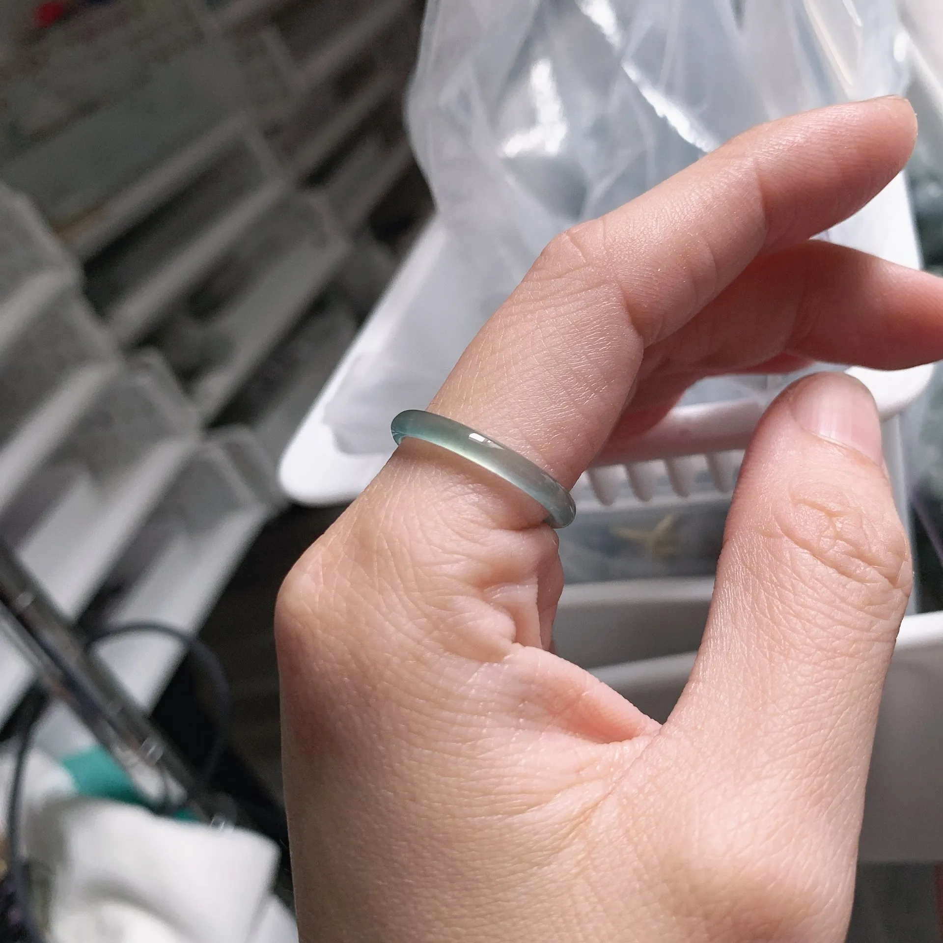 超起光薄荷綠翡翠戒圈