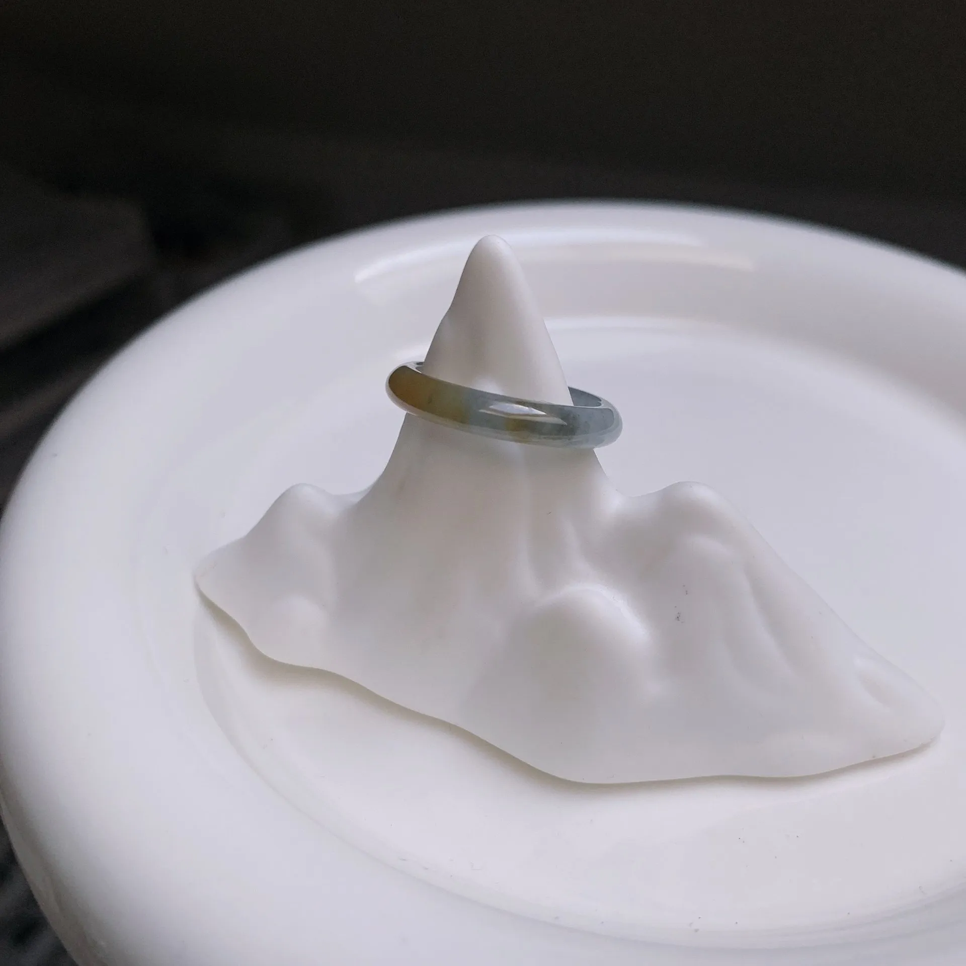 烟灰蜂蜜黃翡翠戒圈